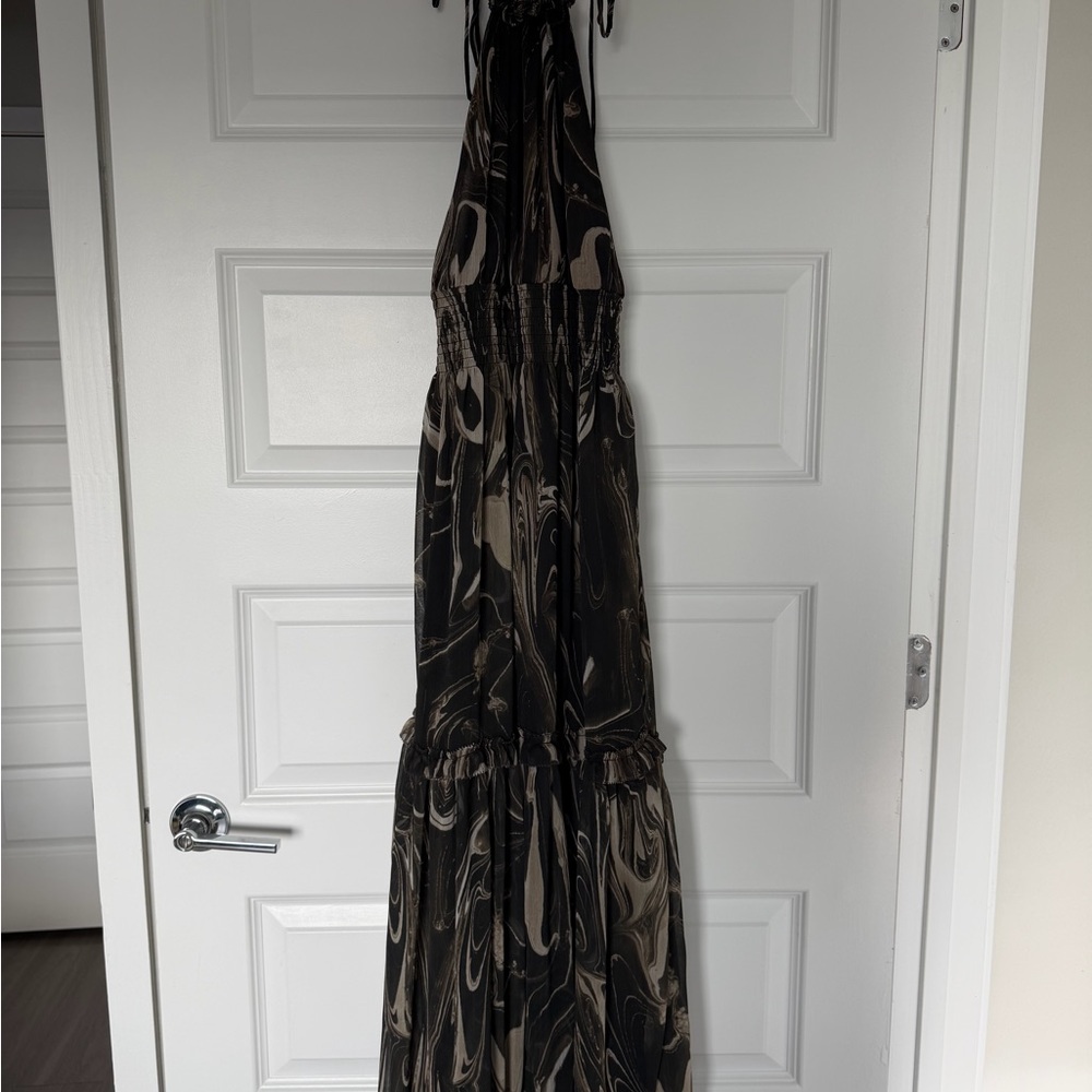 Banana Republic Marble-Print Maxi Dress in Black and Taupe